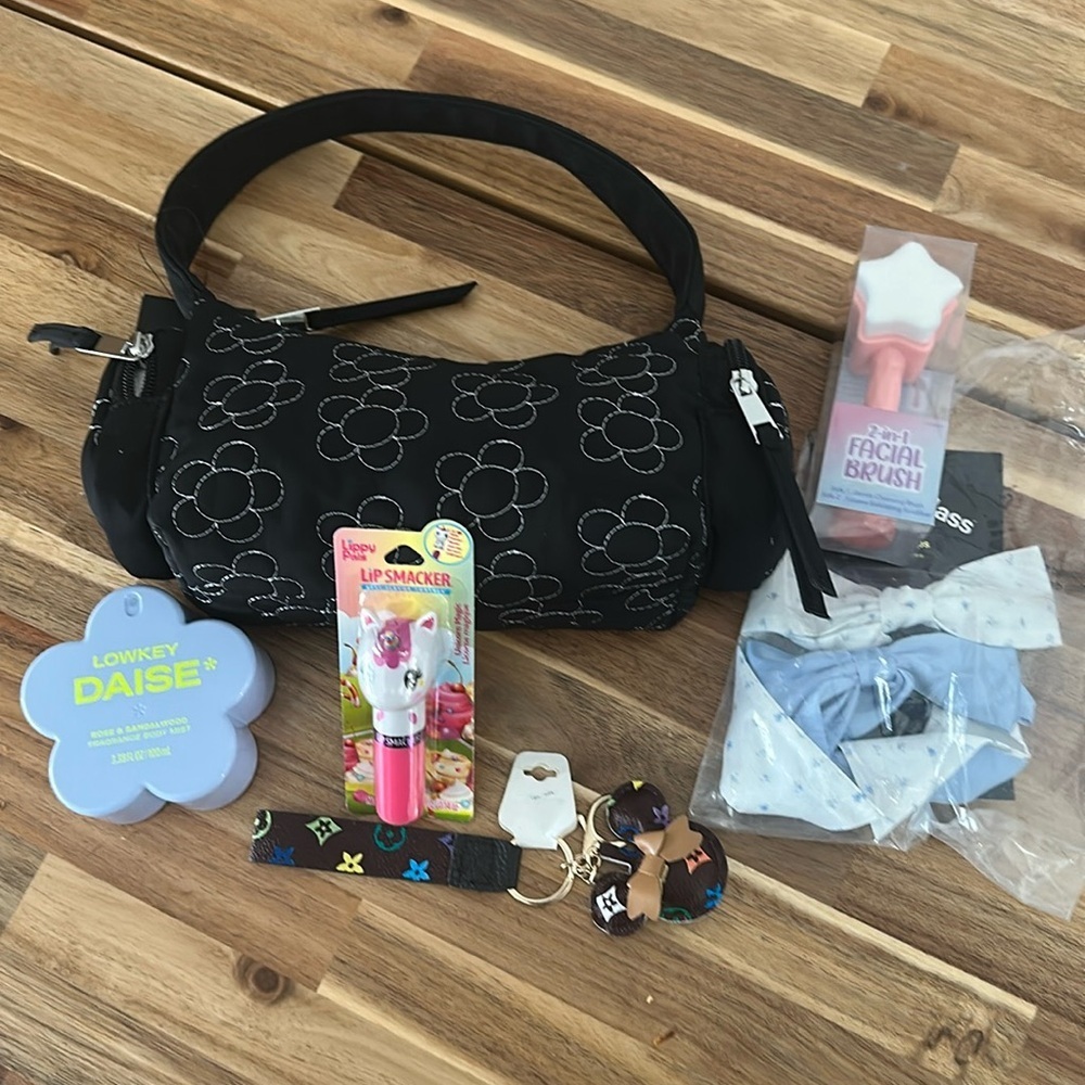Fashionista little girl bundle. New